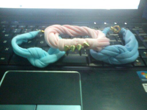 PULSERAS DE TELA